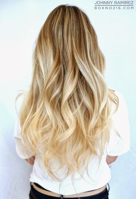 Nice long wavy hair: Ombree hairstyles