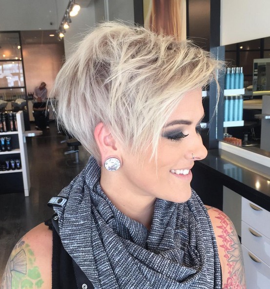 Adorable Pixie Haircut Ideas with Bangs