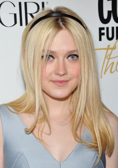 Dakota Fanning Medium Layered Hairstyles for Straight Haircuts