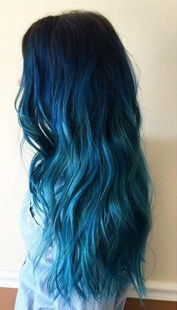 Dark blue to the light blue omper on long hair