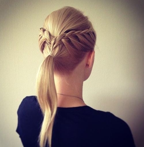 Easy ponytail horse, brake, soft blond hair