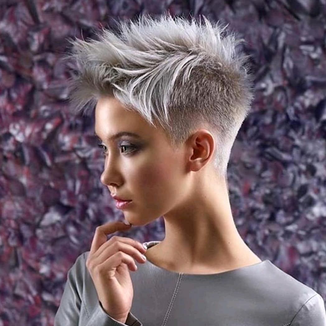Easy daily straight hairstyles for short hair - short haircut trends