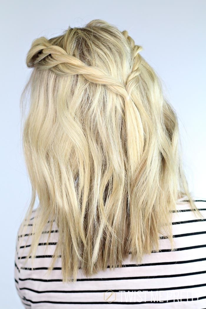 An easy medium hairstyle with braid