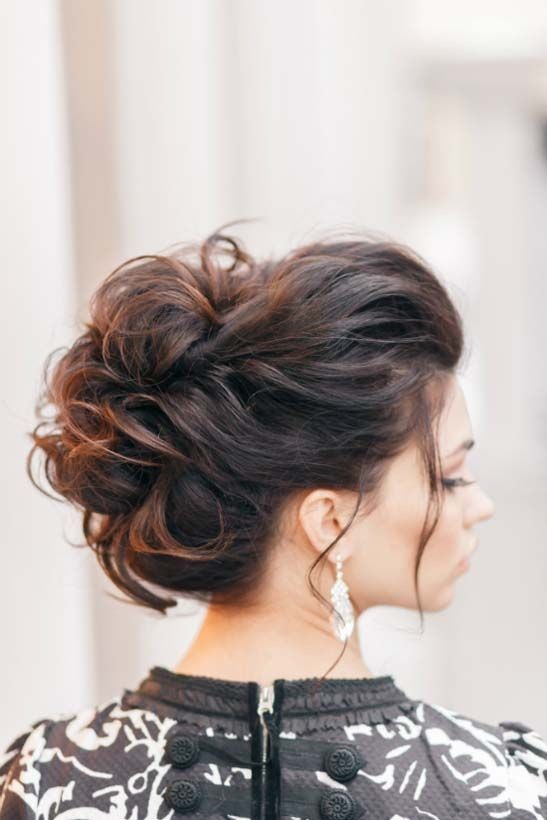 Easy and chaotic hairstyle