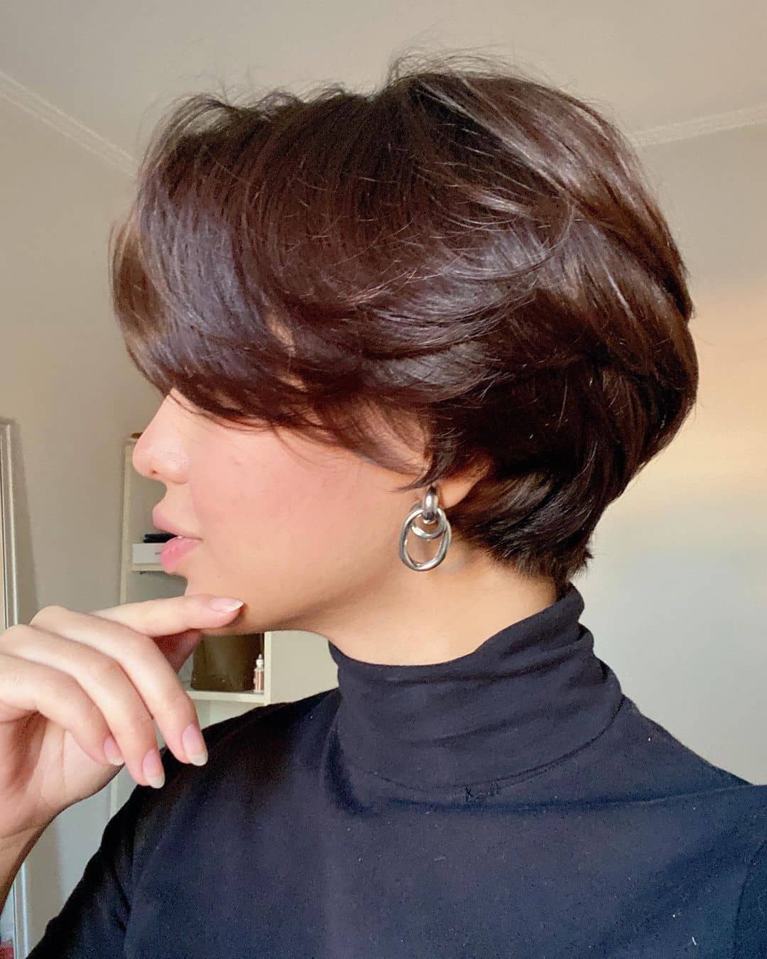 Short hairstyles easy for thick and thin hair - short female haircuts