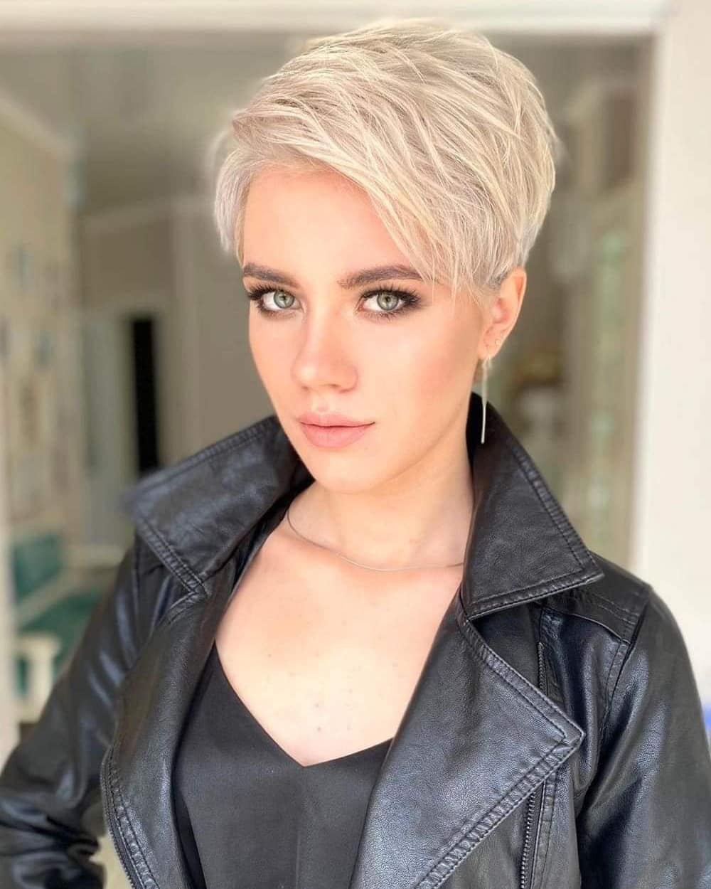 Female Pixie Hairstyles & Haircuts
