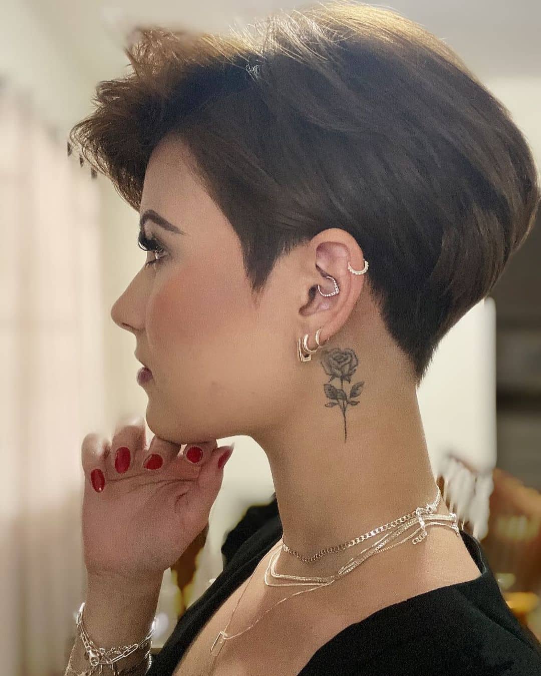 Female Pixie Hairstyles & Haircuts