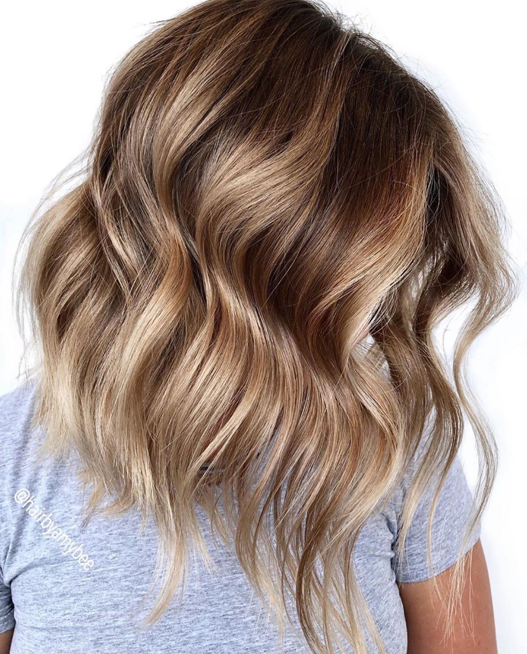 Medium length haircuts with wavy hair - medium hairstyles