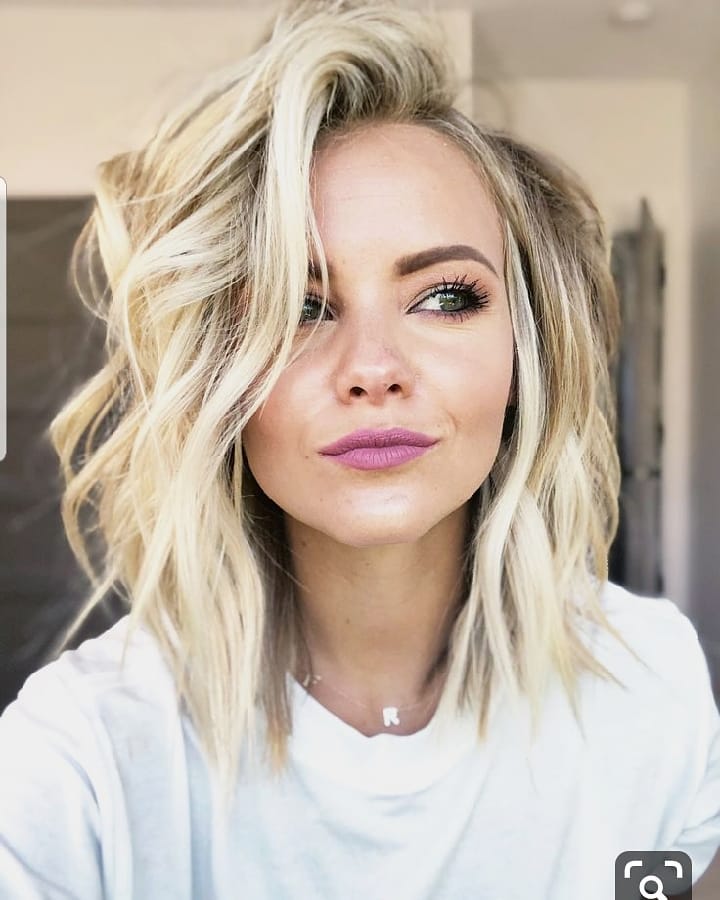 Medium length haircuts with wavy hair - medium hairstyles