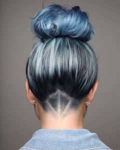 10 Intriguing Blue Hairstyles and Color Ideas