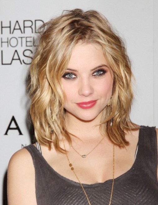 Hairstyles for medium length hair, messy hair cut