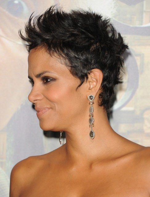Halle Berry Black Cropped Pixie Haircuts