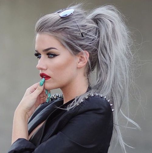 A high ponytail for shrapnel