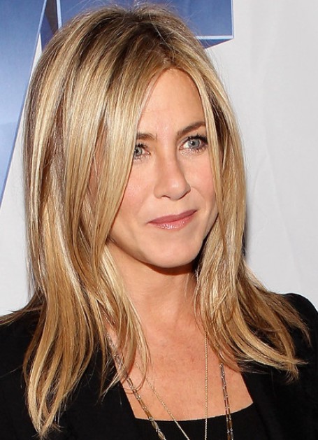 Jennifer Aniston blonde long hairstyles 2012