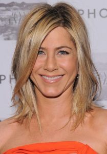Jennifer Aniston’ Haircuts: Cute Easy Hairstyle for Medium Straight Hair