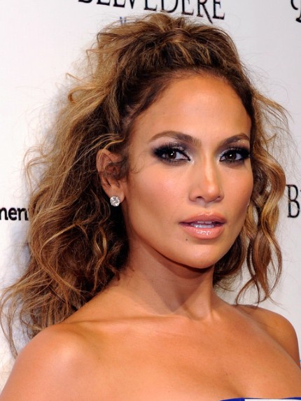 Jennifer Lopez Tousled Long Curly Hairstyle