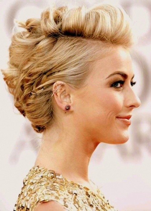 Julianne Hough Short Hair Style: Hawk Hawk Updo Hairstyle