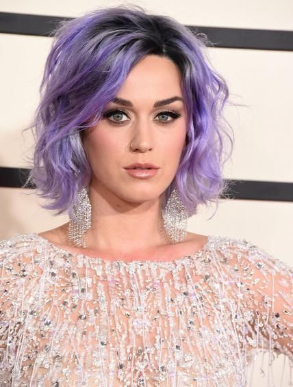 Katie Perry, short purple hair - messy hairstyles