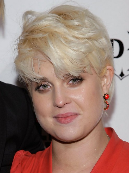 Short haircuts Kelly Osborn: Pixe pieces separate