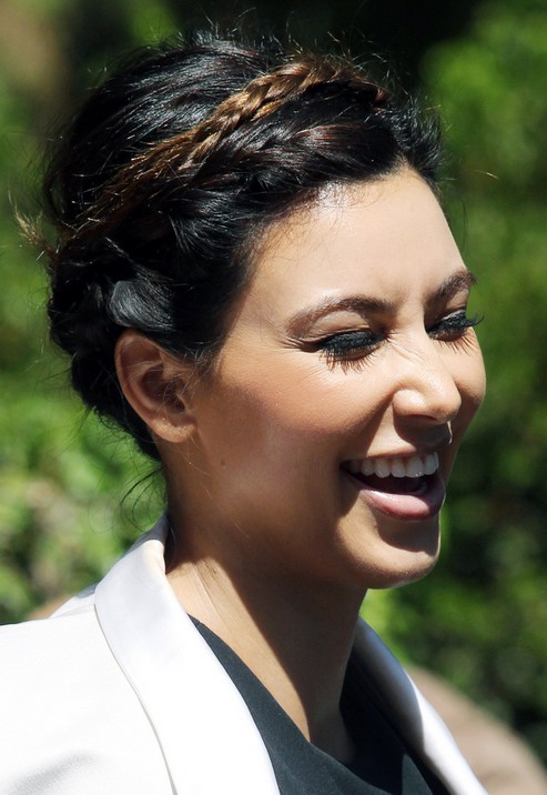Kim Kardashian Long Hairstyles: Sty Chic Wirdo Updo Hair Style
