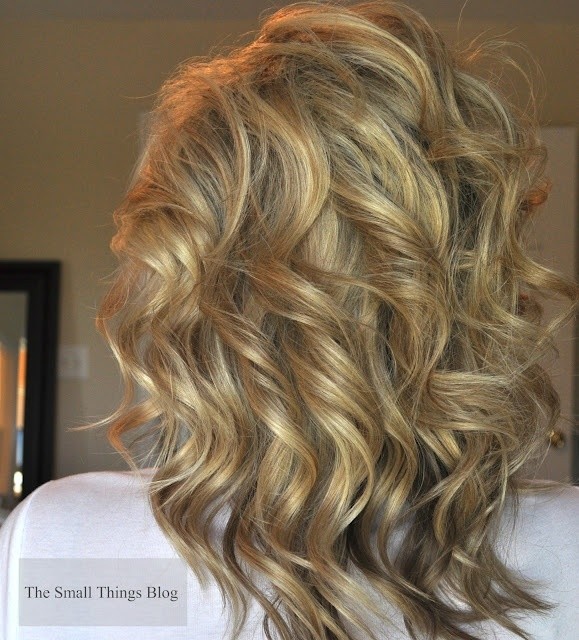 Poetic layers of back hairstyles - medium hairstyles ideas