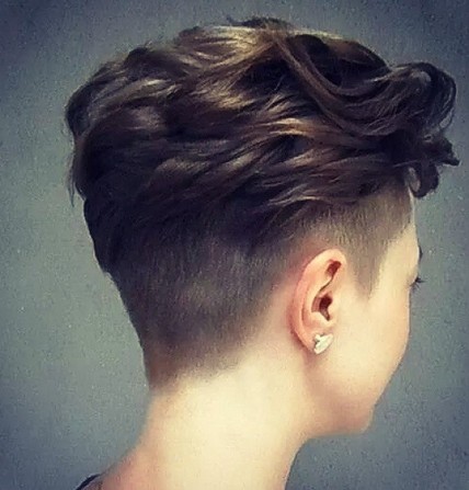 Walking hairstyles - short haircuts pixie