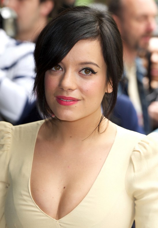 Lily Allen Hair Style: Hair updates with explosions