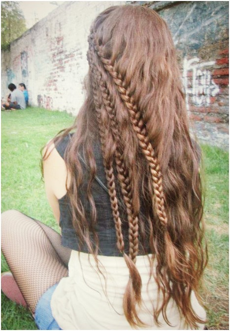 Long, Braided Hairstyles for Wavy Hair: Girls Haircut