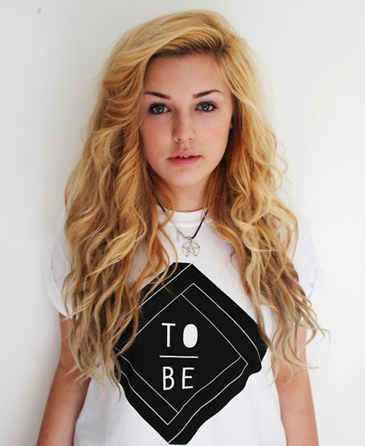 Loose Curly Hairstyles for Teenage Girls: Ombre Hair