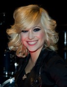 Medium blond hairstyles 2013