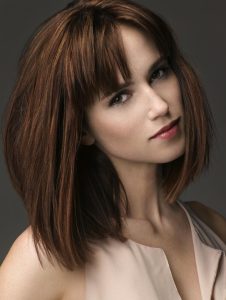 10 Trendy Ideas for Medium Hairstyles with Bangs