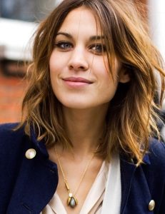 Medium Layered Haircut: Easy Hair Styles