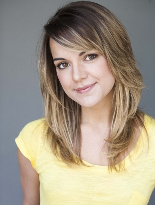 Medium Length Hairstyles with Bangs: Layered Hair for Girls