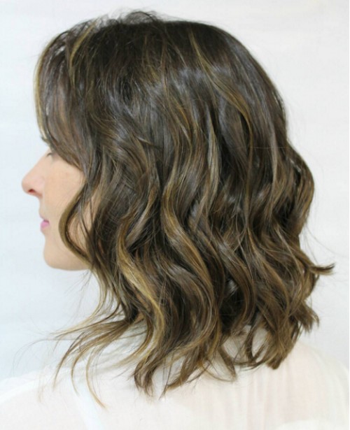 Medium hairstyle wavy for women - daily hairstyle ideas