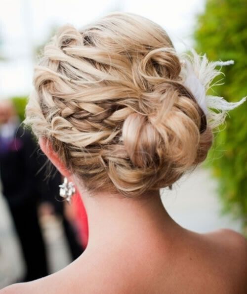 Sound brake cake updates: a nice concert wedding hairstyle
