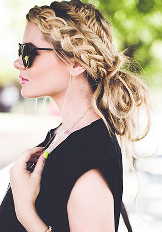 21 All-New French Braid Updo Hairstyles