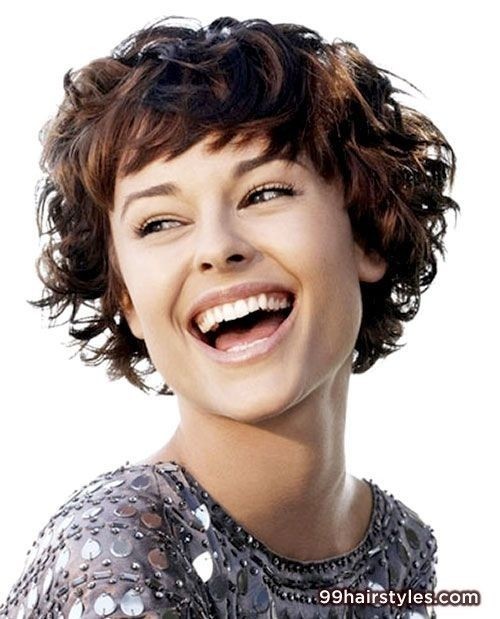 Cuting chaotic hair for curly hair