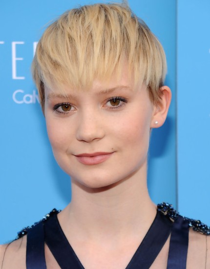 Mia and Asikovska short hair styles Mia and Asikovska short hair styles