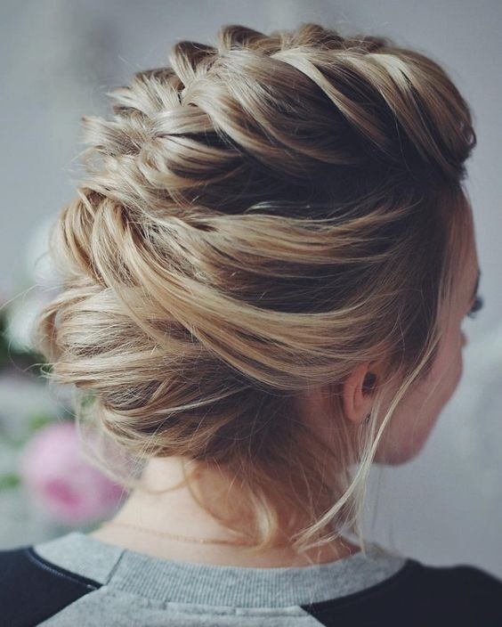 Modern wedding updates with braids - a loose updated hairstyle for a wedding