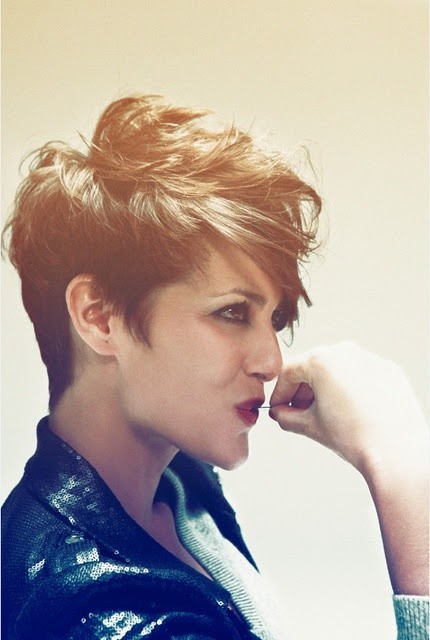 The most popular hair styles of the summer: a chaotic hair cutting