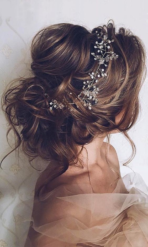 Most romantic hairstyles for brides - wedding hairstyle designs