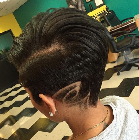 Natural hairstyle for short hair - modern Afro haircut 2016
