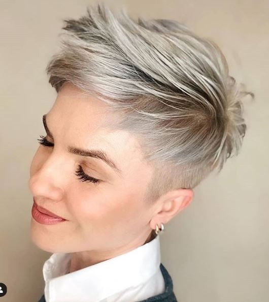 Short hairstyle ideas for women - short office styles trends