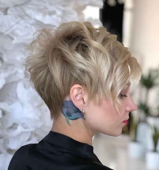 Short hairstyle ideas for women - short office styles trends