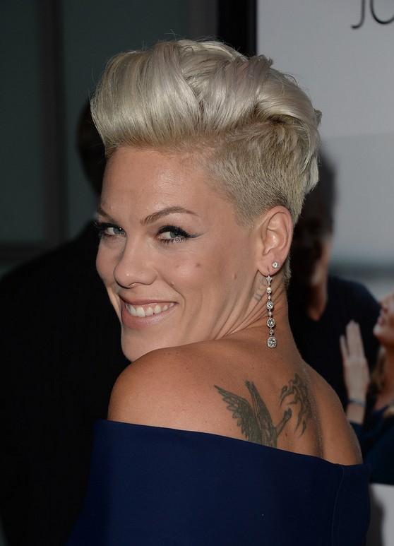 Fauxhawk's last pink: short hair style
