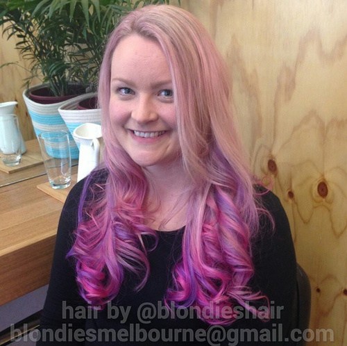 Omper pink hair