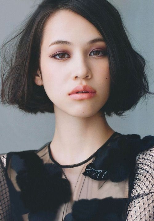 Jamila Bob - short straight Asian hairstyles