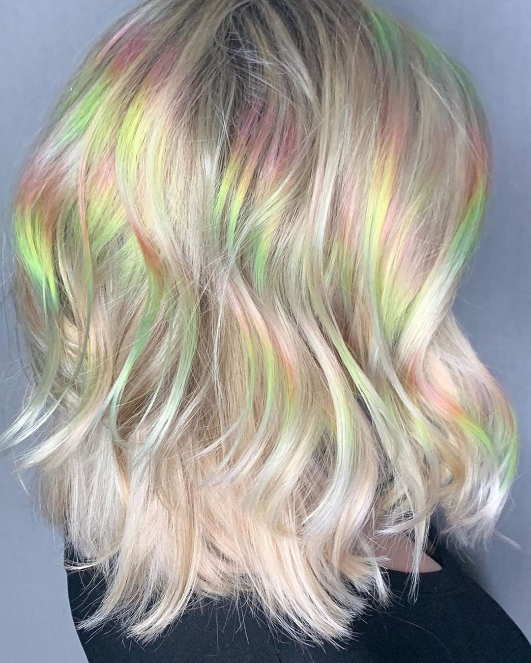 Beautiful medium -length hair styles - styling hair with a shoulder length 2021 - 2022