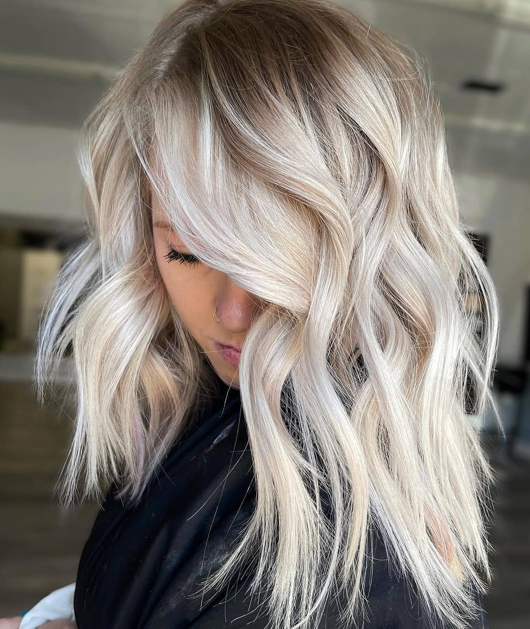 Beautiful medium -length hair styles - styling hair with a shoulder length 2021 - 2022