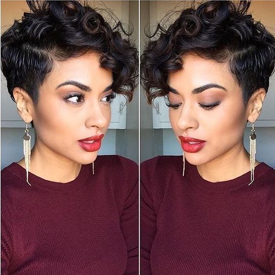 Beautiful hairstyles for frizzy bangs - elegant curly hairstyles